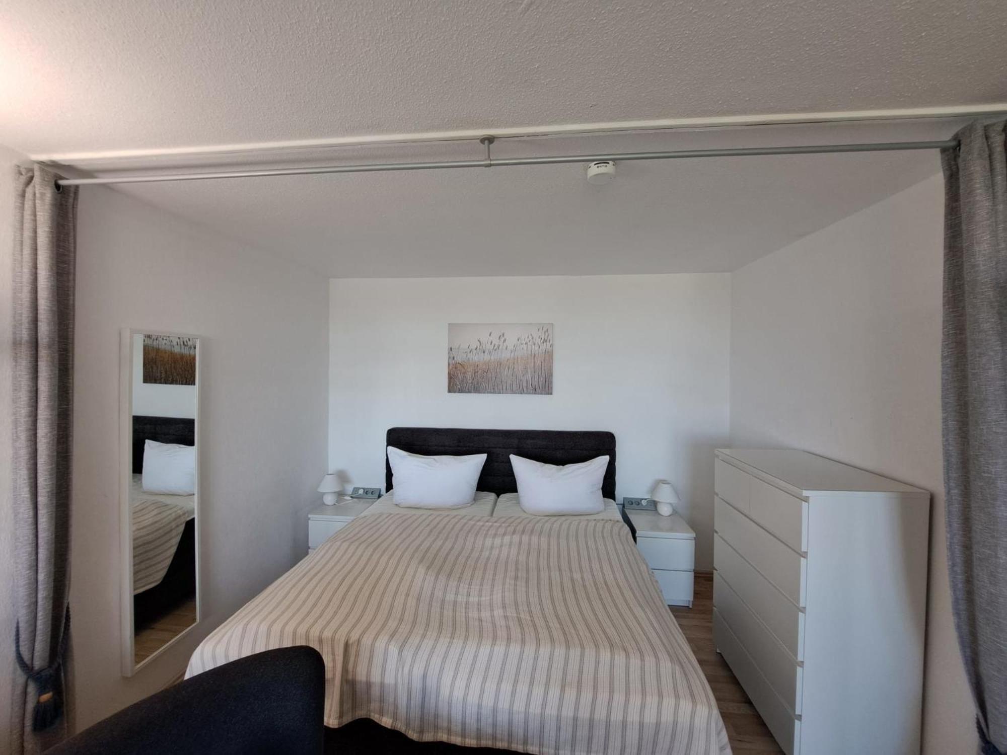 Schuenke, Fp, I-3-6 Apartment