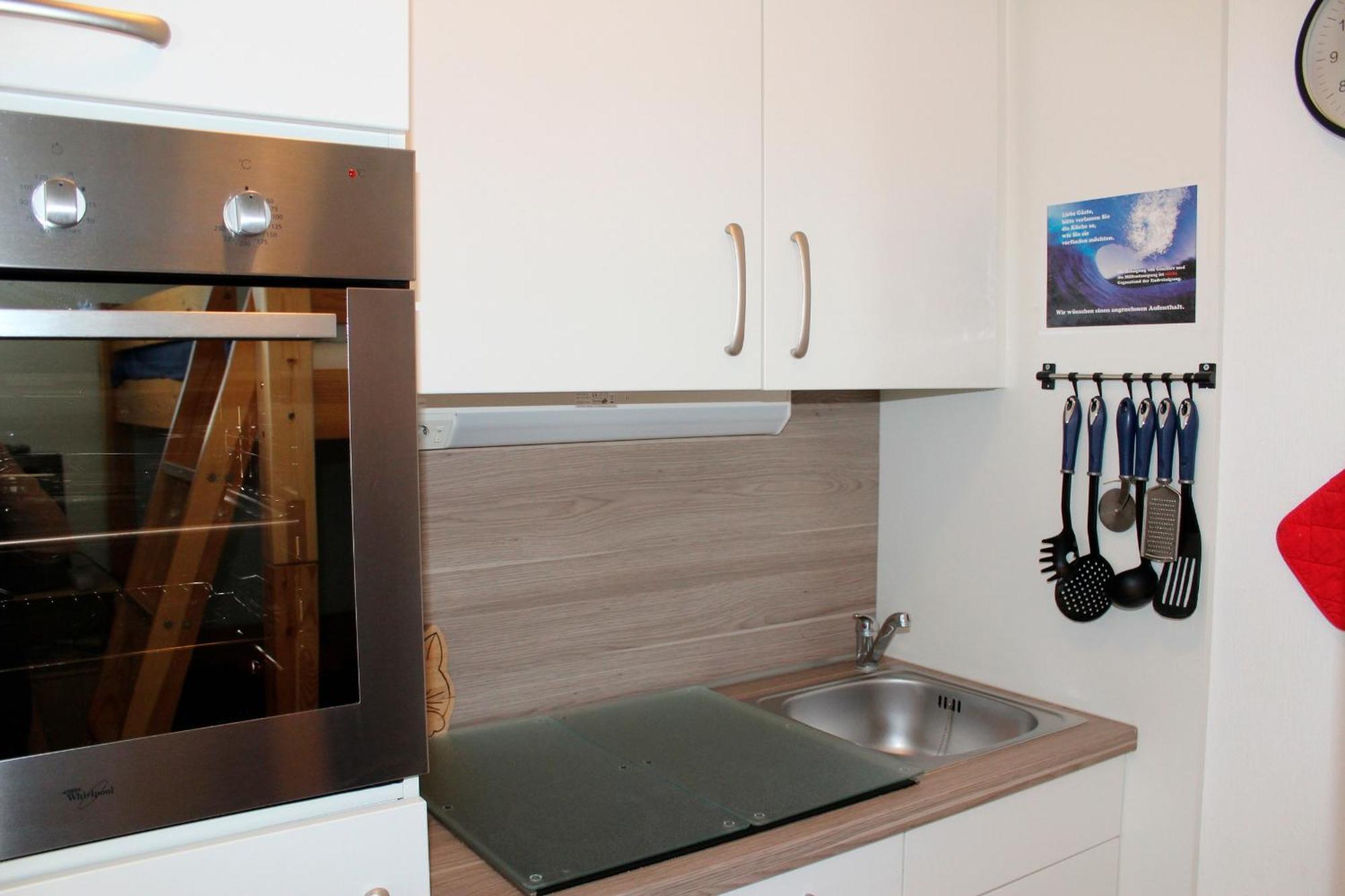 Schuenke, Fp, I-3-6 Apartment Heiligenhafen